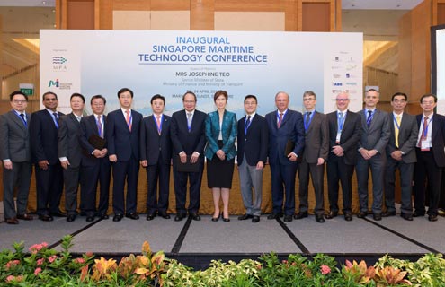 SMS Mrs Josephine Teo with distinguished industry leaders and guests
